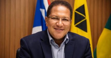 Artigo: Augusto Castro faz história ao ser primeiro prefeito reeleito em Itabuna