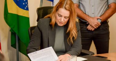 Artigo: Servidores do Hospital Municipal da Conquista não recebem 13° no prazo correto