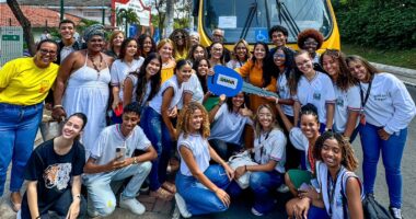 Artigo: Emenda parlamentar de Ivoneide Caetano garante novo ônibus escolar para Vila de Abrantes