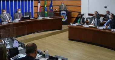 Artigo: Justiça autoriza criação de CPI da Saúde em Vitória da Conquista