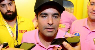 Artigo: Prefeitura suspende aumento em contrato de banda de produtora ligada a ACM Neto