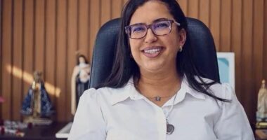 Artigo: Ana Paula bate o pé e diz que vai deixar o PDT em caso de apoio a Jerônimo