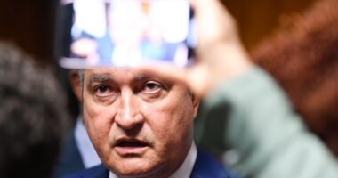 Artigo: Rui Costa dispara contra medida de Trump que cancelou visto de ministros do STF