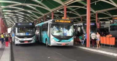 Artigo: Vereador critica aumento das passagens e questiona gestão de José Ronaldo em Feira de Santana