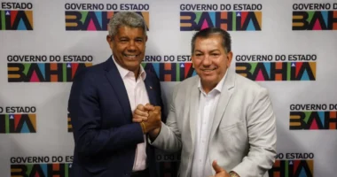 Artigo: Mais um prefeito baiano abandona ACM Neto e chega à base de Jerônimo