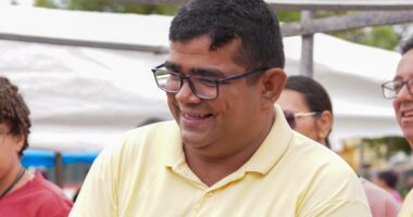 Artigo: Prefeito de Seabra vai à Embasa em busca de novos projetos para a cidade