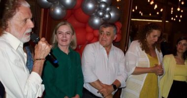 Artigo: Wagner brinca e diz que denuncia de Bolsonaro foi “presente” para líder do governo