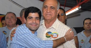 Artigo: Aliados de ACM Neto querem Paulo Souto candidato ao Senado em 2026