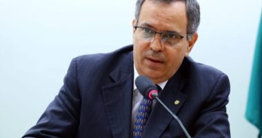 Artigo: Presidente diz que há “50% de chances” de ida do PDT para base de Jerônimo