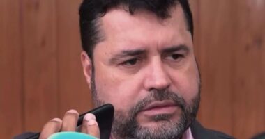 Artigo: Prefeitura gera revolta com valor absurdo em contrato de artista para festa