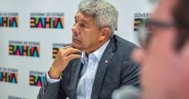 Artigo: Jerônimo sugere que deputados instalem a CPI do Lixo para apurar corrupção na Bahia