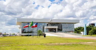 Artigo: Prefeitura repudia ex-diretor de rádio comunitária após retaliação por exoneração da esposa