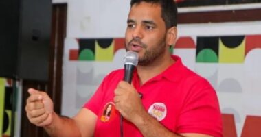 Artigo: Novo presidente do PT pisa no freio sobre chapa ‘puro-sangue’ para 2026