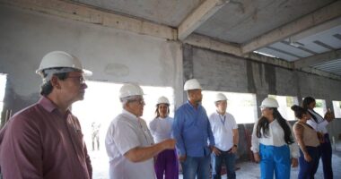 Artigo: Em ritmo avançado, obras da Policlínica Regional de Camaçari passam por vistoria