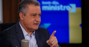 Artigo: Rui diz que aliados já estão “condenando” Bolsonaro em pedido de anistia antes do julgamento