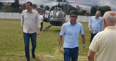 Artigo: Neto chega de helicóptero em cidade baiana; aliados já fizeram alerta