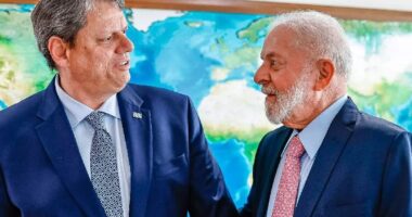 Artigo: Na Bahia, Lula chega a 65% contra Caiado e 63% contra Tarcísio