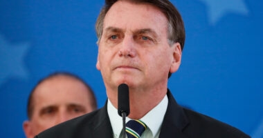 Artigo: Após condenação, STF recomenda perda de patente de Bolsonaro no Exército