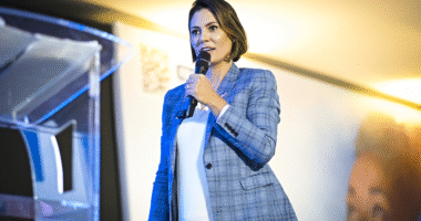 Artigo: Michelle Bolsonaro tem futuro definido e será candidata em 2026, diz site