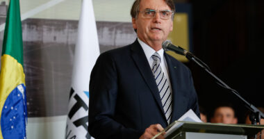 Artigo: STF forma maioria para condenar Bolsonaro e réus por organização criminosa