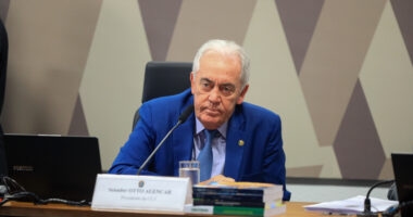 Artigo: CCJ do Senado derruba PEC da Blindagem em votação unânime