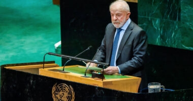 Artigo: Jornal internacional diz que Trump tem interesse em encontro com Lula