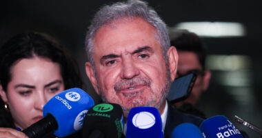 Artigo: Buscando reeleição, Coronel volta a dizer que pode ter candidatura independente em 2026