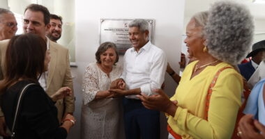 Artigo: Prefeitos que votaram em ACM Neto se arrependem e declaram apoio a Jerônimo Rodrigues