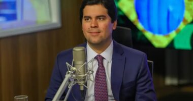 Artigo: PP afasta ministro que decidiu permanecer no governo Lula