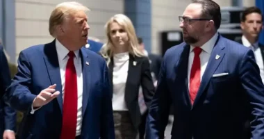 Artigo: Ex-conselheiro de Trump insulta Lula após críticas à operação dos EUA na Venezuela