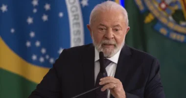 Artigo: Lula veta projeto sobre acesso à PM e Bombeiros