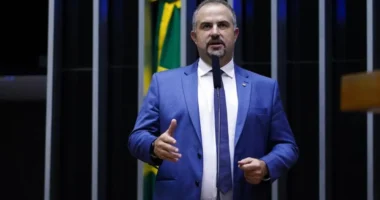 Artigo: “Estamos com o governador”, diz Ricardo Maia sobre conversas com ACM Neto