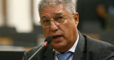 Artigo: Rosemberg critica postura de ACM Neto ao responsabilizar aliados pela derrota em 2022