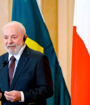 Artigo: Pesquisa AtlasIntel aponta vantagem de Lula em diferentes cenários para 2026