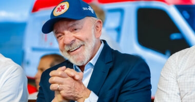 Artigo: Pesquisa mostra força de Lula em cenário espontâneo contra nomes da direita