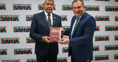 Artigo: Visita de bispo da Universal a Jerônimo liga alerta na base de ACM Neto