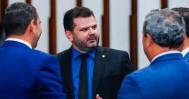 Artigo: Bancada do PSD se reúne e Angelo Filho deve deixar a liderança do partido na Alba