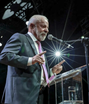 Artigo: Lula detona proposta de Trump para reconstrução de Gaza