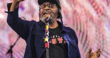 Artigo: Em show, Edson Gomes compara Bolsa Família à “escravidão”