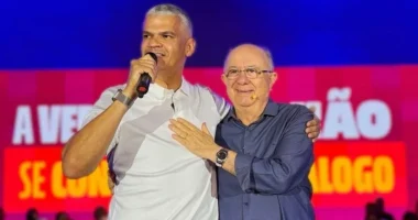 Artigo: Após desistir de candidatura e falar em “traição”, Pablo Roberto falta a ato com Zé Ronaldo
