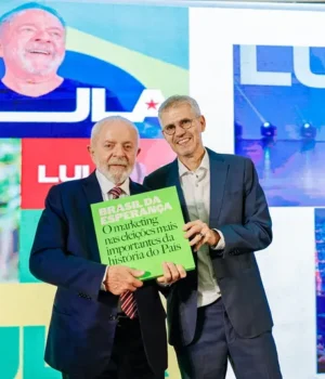 Artigo: Sidônio Palmeira crava que Lula não ira desistir de disputar a reeleição