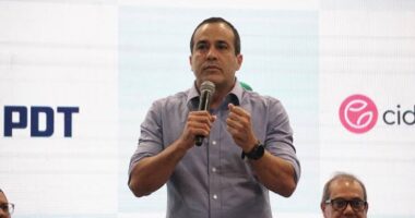 Artigo: Prefeitura de Salvador paga R$ 23 por cada copo de papel biodegradável