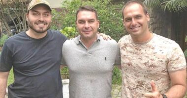 Artigo: CNN Brasil: para manter imagem de moderado, Flávio é orientado a se distanciar dos irmãos