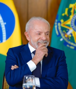 Artigo: Nexus/BTG: Lula lidera com 42% contra 33% de Flávio Bolsonaro para presidência