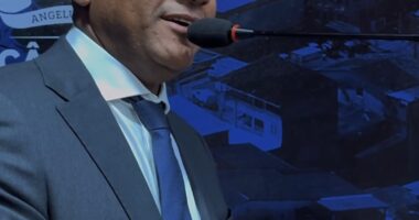 Artigo: Reunião tem dedo na cara, bate-boca e amplia tensão entre Del Soares e vereadores