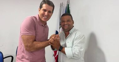 Artigo: Amigo de Zé Cocá, prefeito decide permanecer com Jerônimo Rodrigues