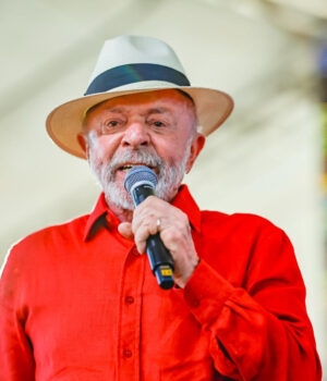 Artigo: Lula defende o aumento de penas para feminicídio