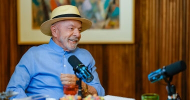 Artigo: Pesquisa mostra Lula à frente de Flávio Bolsonaro em eventual segundo turno