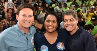 Artigo: Rebeca Martins declara apoio a ACM Neto e manda recado a eleitores de direita