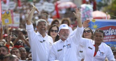 Artigo: Chance de Lula ir à convenção de Jerônimo é “muito grande”, diz Wagner